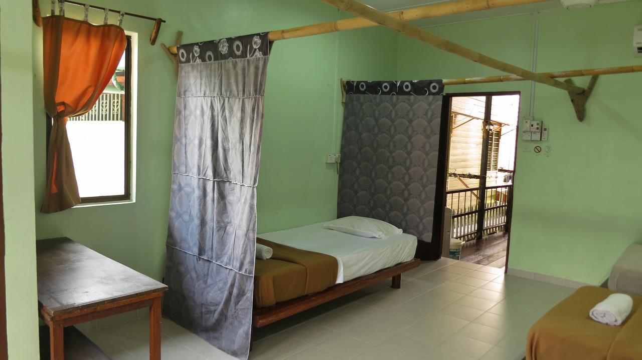Kampong Sungai Udang Pangkor Guesthouse Spk מראה חיצוני תמונה