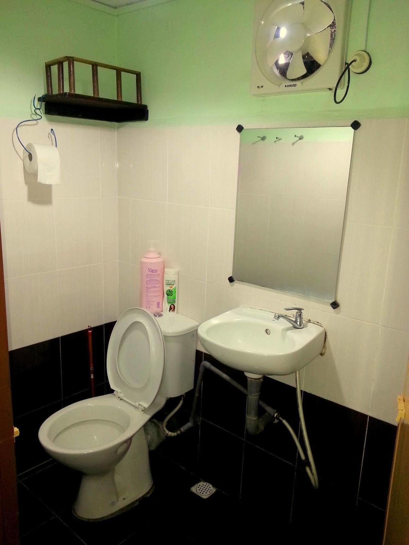 Kampong Sungai Udang Pangkor Guesthouse Spk מראה חיצוני תמונה